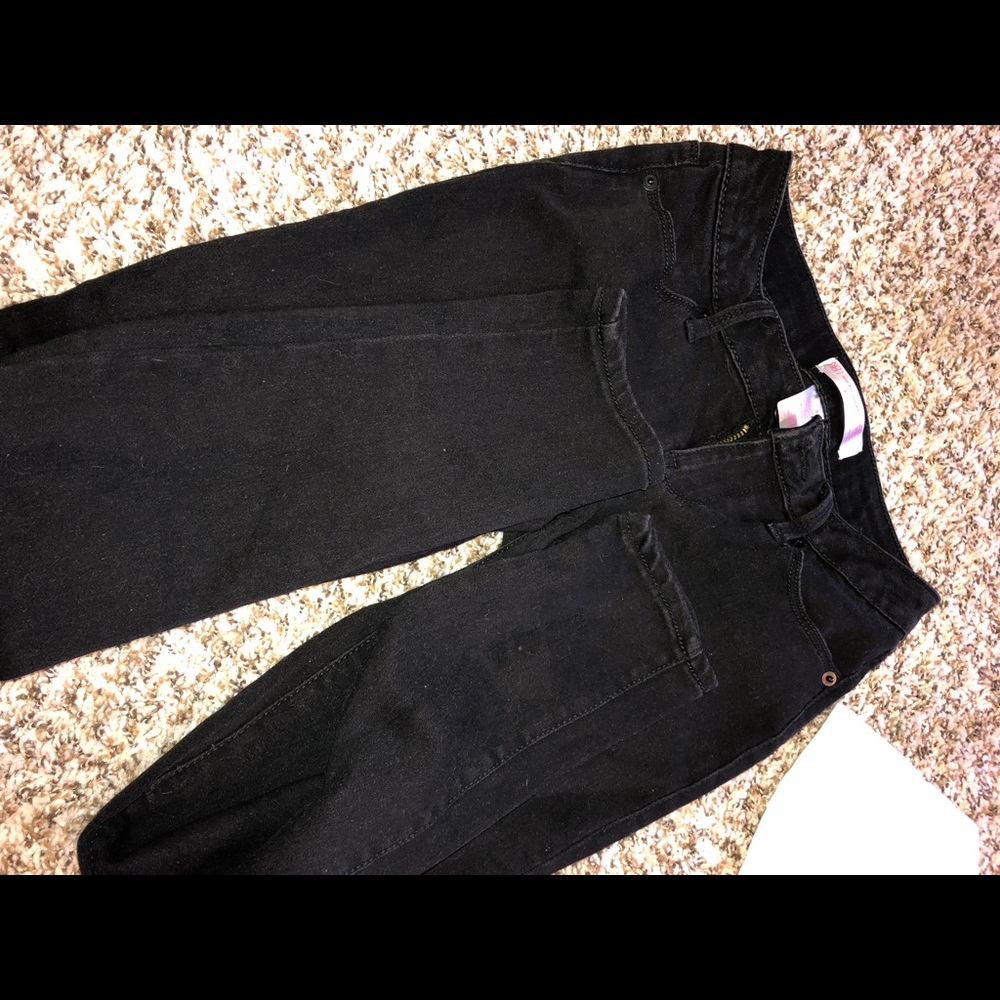 Black skinny jeans